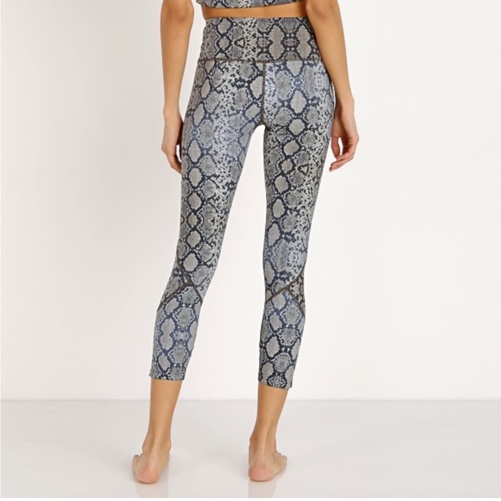 NWT Varley Leggings Python Snakeskin in Black and Gray Size XS - Picture 4 of 7